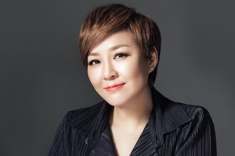 From TV Hosting to Entrepreneurship and Investment: An	 Exclusive Interview with Jing Li , Founder of Xing Venture